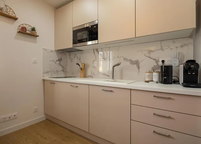 306 Chanzy - Boheme Chic - Cosy - Centre Apartment *